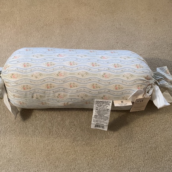 Wamsutta Accents Wamsutta Vintage Floral Waves Decorative Bolster